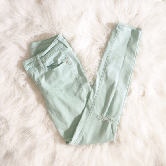 Old Navy Pants - Old Navy Green ripped Jean size 4
